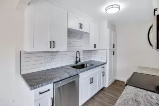 Photo #1: 6529292 Listing