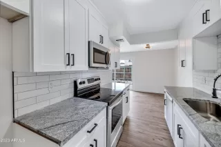 Photo #6: 6529292 Listing