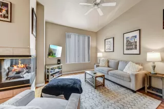 Photo #2: 6529341 Listing