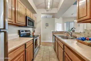 Photo #4: 6529341 Listing