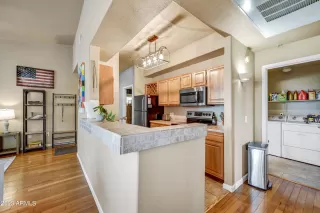 Photo #5: 6529341 Listing