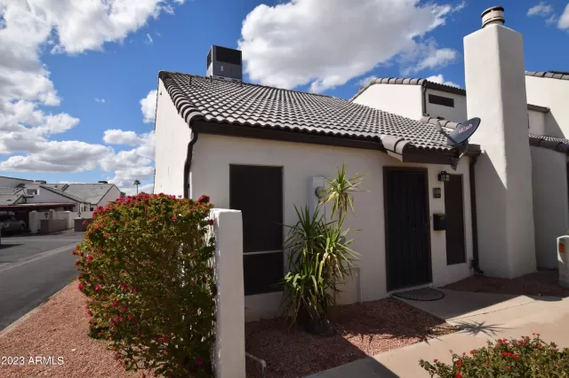 MLS: 6529375 Condo For Sale