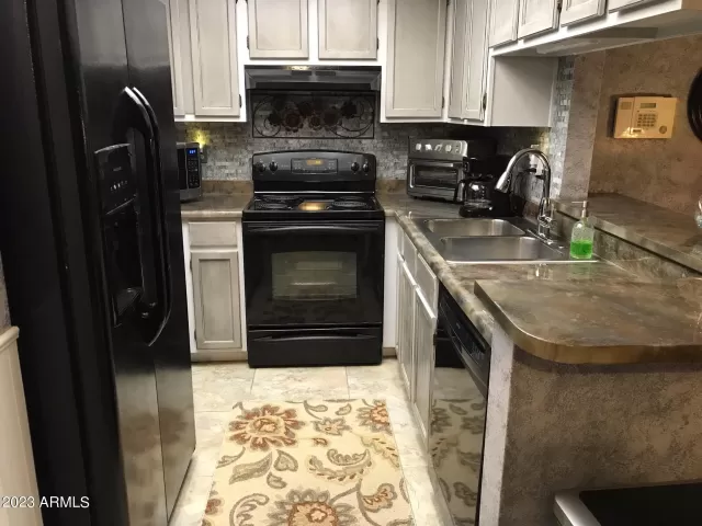 MLS: 6529415 Condo For Sale