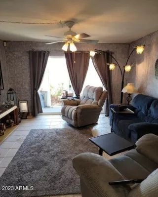 Photo #3: 6529415 Listing