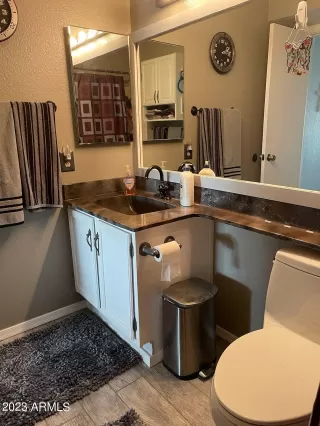 Photo #4: 6529415 Listing