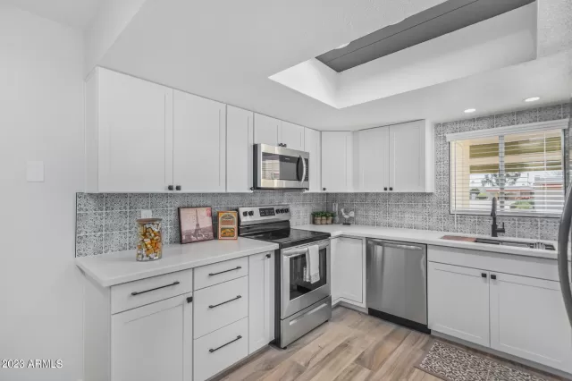 MLS: 6529486 Condo For Sale