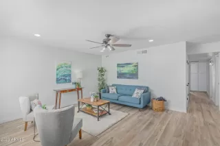 Photo #6: 6529486 Listing 