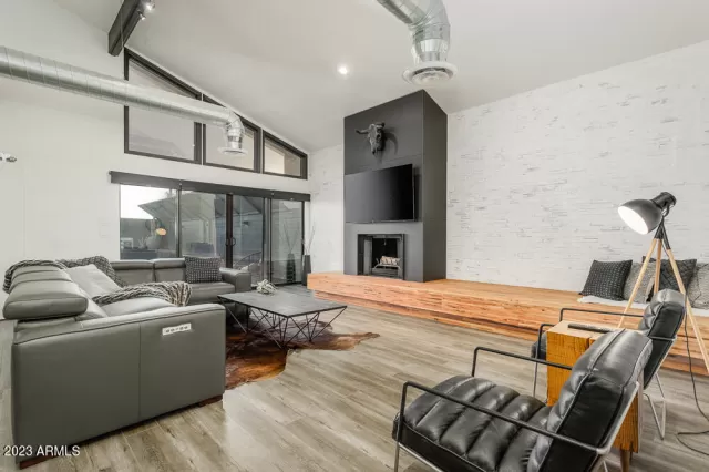 MLS: 6529497 Condo For Sale