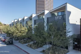 Photo #1: 6529532 Listing 