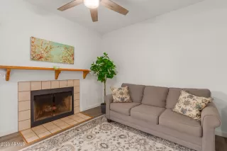 Photo #4: 6529614 Listing