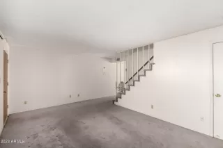 Photo #2: 6529635 Listing