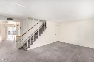 Photo #3: 6529635 Listing