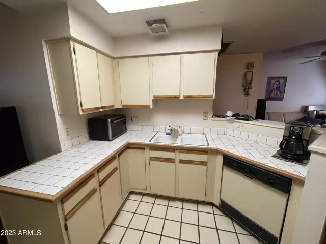 MLS: 6529729 Condo For Sale