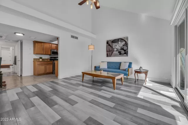 MLS: 6529957 Condo For Sale