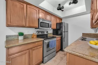 Photo #5: 6529957 Listing