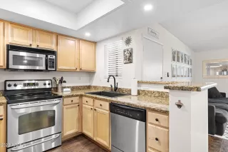 Photo #3: 6529995 Listing 