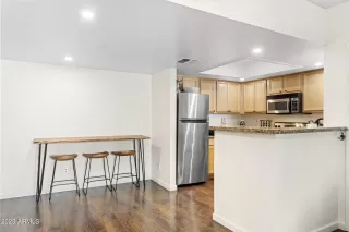 Photo #6: 6529995 Listing 