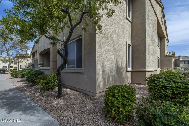 MLS: 6530044 Condo For Sale