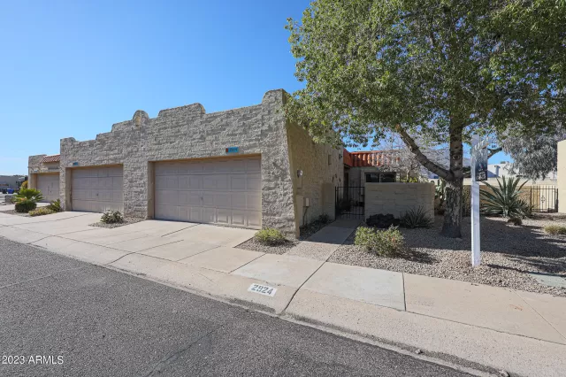 MLS: 6530145 Condo For Sale