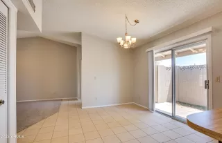 Photo #5: 6530187 Listing 