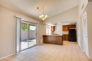 Photo #6: 6530187 Listing 