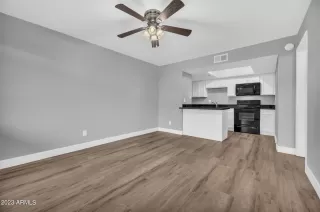 Photo #4: 6530222 Listing