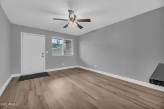 Photo #5: 6530222 Listing