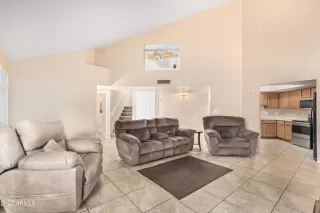 Photo #3: 6530256 Listing