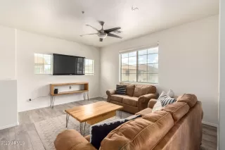 Photo #3: 6530355 Listing