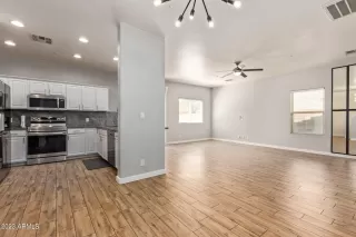 Photo #4: 6530378 Listing 