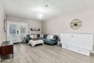 Photo #5: 6530416 Listing 