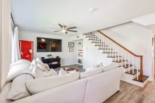 Photo #2: 6530424 Listing