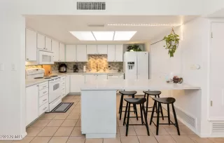 Photo #2: 6530646 Listing 