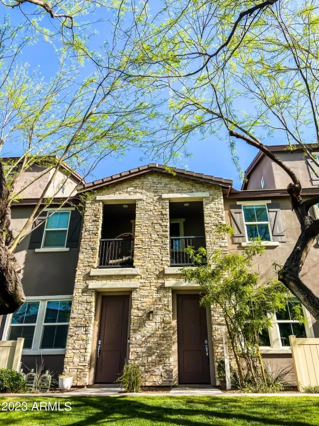 MLS: 6530740 Condo For Sale