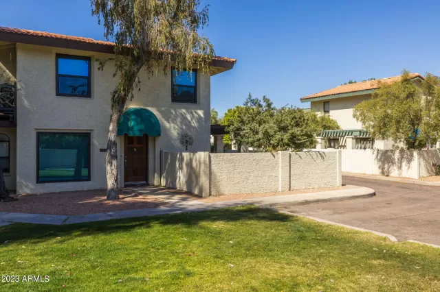 MLS: 6530822 Condo For Sale