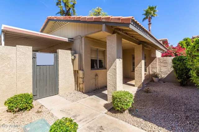 MLS: 6530844 Condo For Sale