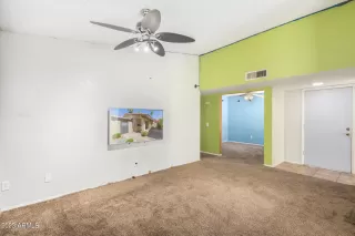 Photo #4: 6530844 Listing