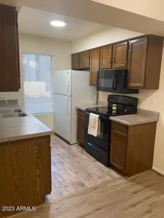 Photo #2: 6530891 Listing