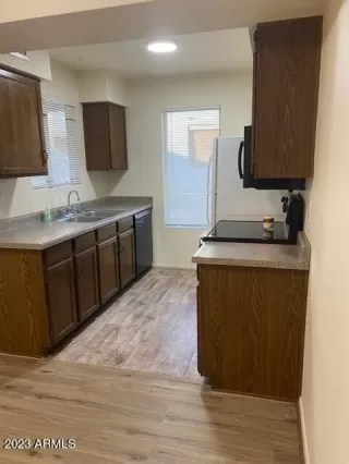 Photo #3: 6530891 Listing