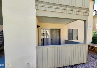 Photo #4: 6530893 Listing