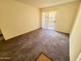 Photo #6: 6530893 Listing