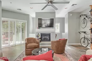 Photo #5: 6531086 Listing