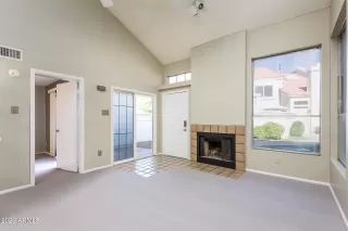 Photo #3: 6531282 Listing