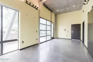 Photo #2: 6531385 Listing 