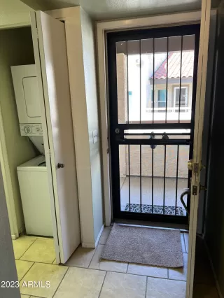 Photo #3: 6531407 Listing