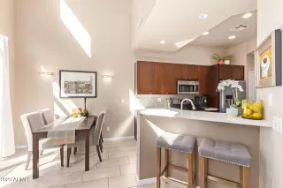 Photo #2: 6531556 Listing 