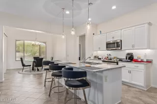 Photo #2: 6531574 Listing