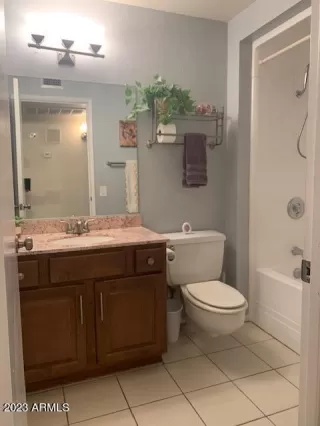 Photo #6: 6531668 Listing