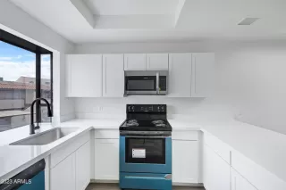 Photo #6: 6531725 Listing