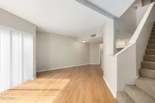 Photo #6: 6531893 Listing